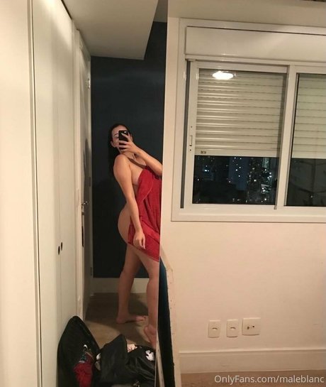 brünette frau onlyfans heiß XXX Foto