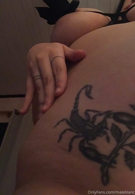 ellaarievilo Leaks von OnlyFans