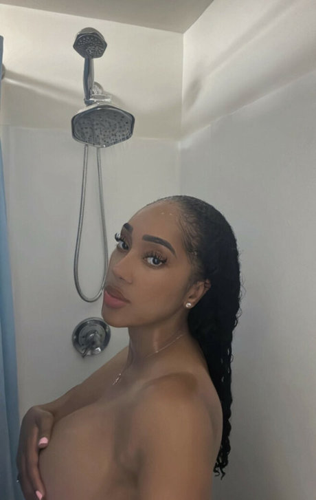 iamsophiielikosky Füße OnlyFans