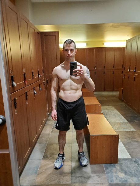 Mackenzie Gibson NurlyFans-Pornos