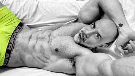 Multiflyerfree2020 OnlyFans-Pornos