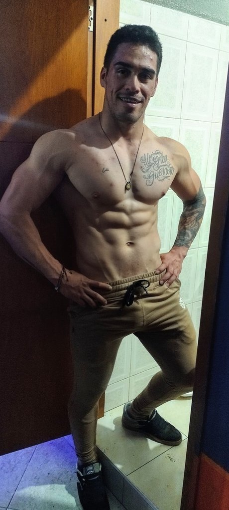 Esteban fit_ OnlyFans Fotos