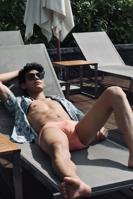 Etendin OnlyFans geleakt.