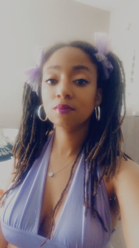 Goldielocs OnlyFans NSFW