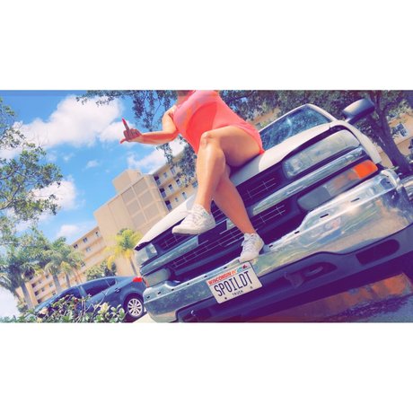 MsTrixie NurlyFans-Pornos