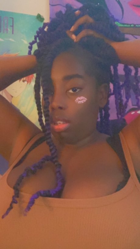 Teeonii NurlyFans-Pornos