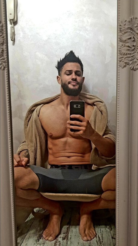 Mysterious Patrick Nacktbilder von OnlyFans