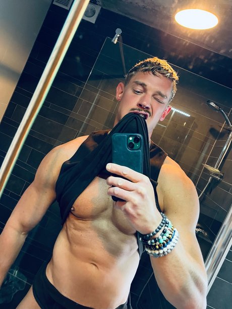 Ferdinand Diego OnlyFans Bilder