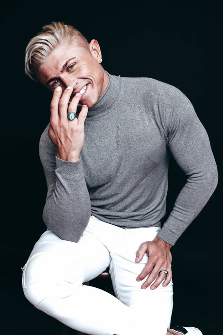 Genri Teivald Bilder OnlyFans