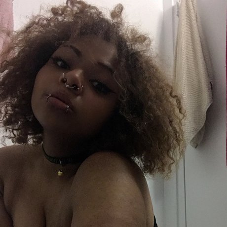 Athena Integro Titten OnlyFans