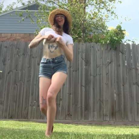 grace belmont OnlyFans Leak