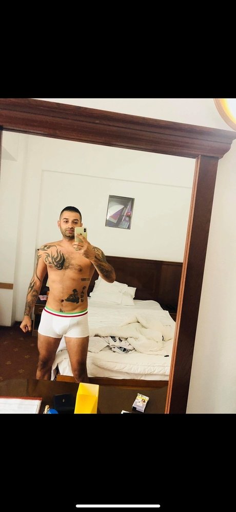 Ionut Gabriel OnlyFans Nacktbilder