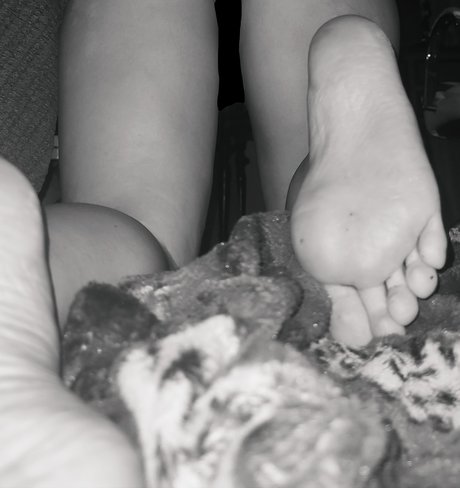 EMMA S FEET LAND OnlyFans Dirtyship geleakt