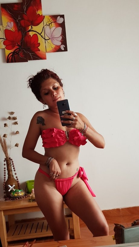 Nadia Karina Gularte OnlyFans Inhalte
