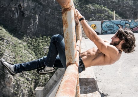 Dante Drackis OnlyFans Brüste Bild