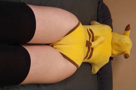 The Dark Goddess Freya OnlyFans Lesbisch