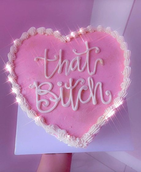 That Bitch OnlyFans Bilder