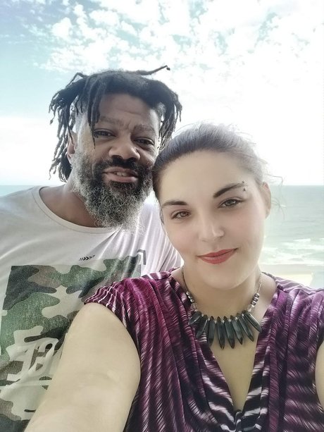 Mz Kitty and Ace Vibe OnlyFans Bilder