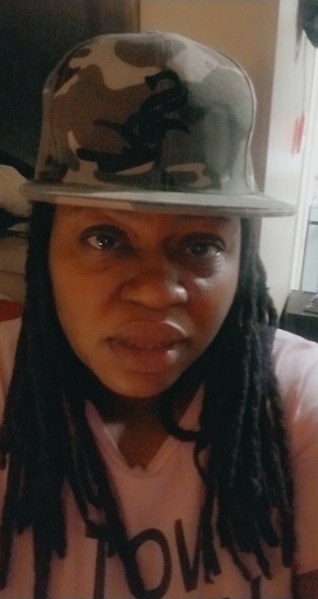 MzHonee420 OnlyFans-Model