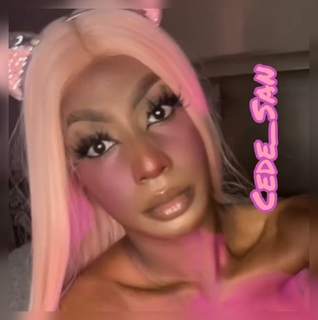 Cede San OnlyFans Leaj