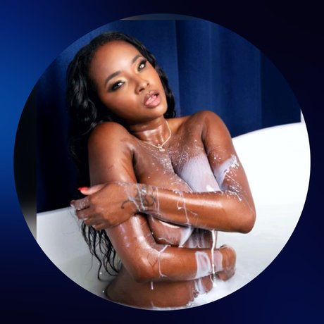 Naomi Foxxx VIP XXX OnlyFans