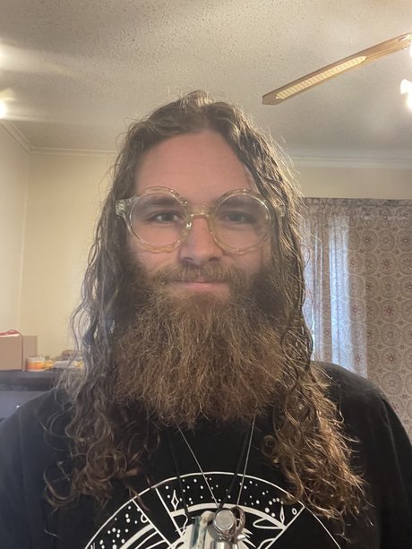 Noahy_ OnlyFans Bilder