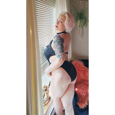 The Farrah Faucet Nackt auf OnlyFans