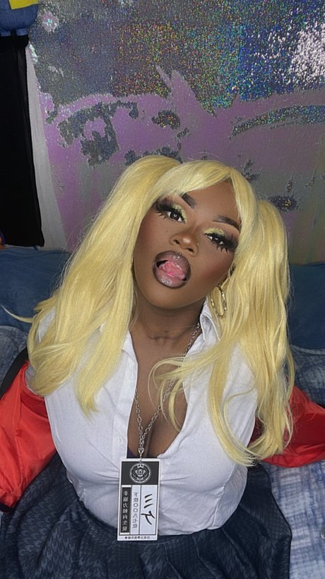 DEMON WAIFU_ OnlyFans Brüste Bild