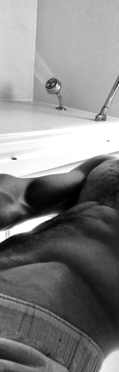 YourDaddy Nacktbilder auf OnlyFans