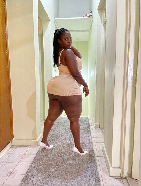 dellythedream_ OnlyFans Nacktbilder