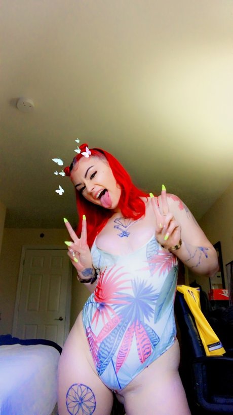 Redheadshawty OnlyFans-Bilder