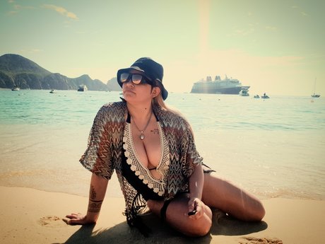 _PERVERSE GODDESS_ OnlyFans Leak