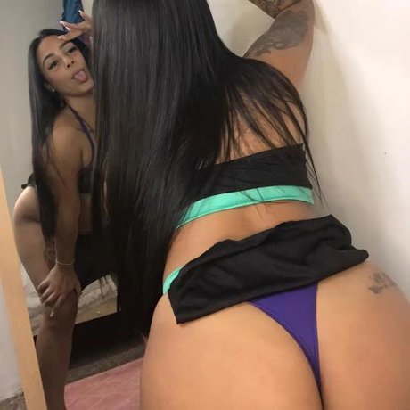 Nathasha Rvette_ Nacktbilder von OnlyFans geleakt