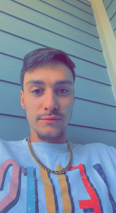 Twin_ OnlyFans-Leaks