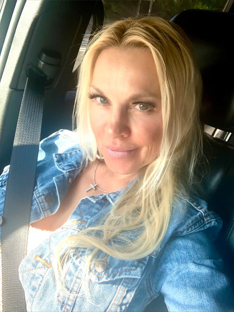 Natalier Neue geleakte OnlyFans-Inhalte