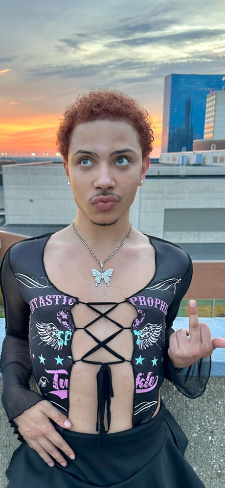 mello Nacktbilder von OnlyFans geleakt