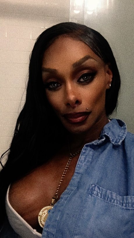 TS Natalia Coxxx OnlyFans Pornografie gratis