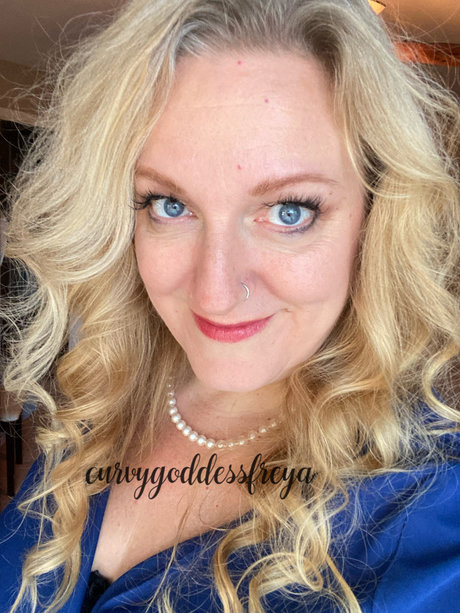 Curvy Goddess Freya_ Neue OnlyFans Leaks