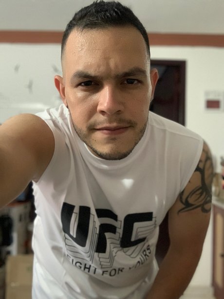 Cristhian Nieto NurlyFans-Brüste