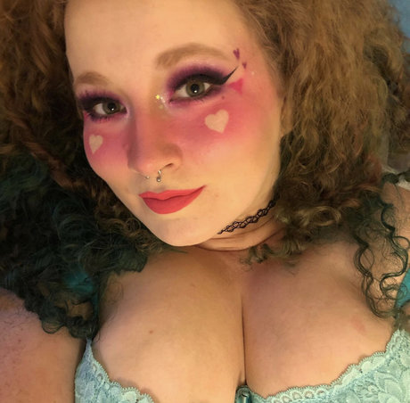 _Curly kitty_ OnlyFans Star