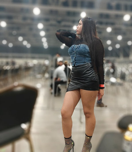 Nayer Kostenloses OnlyFans