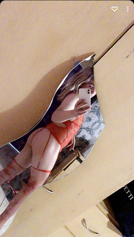 Hornygirlchloe_ Nacktbilder von OnlyFans