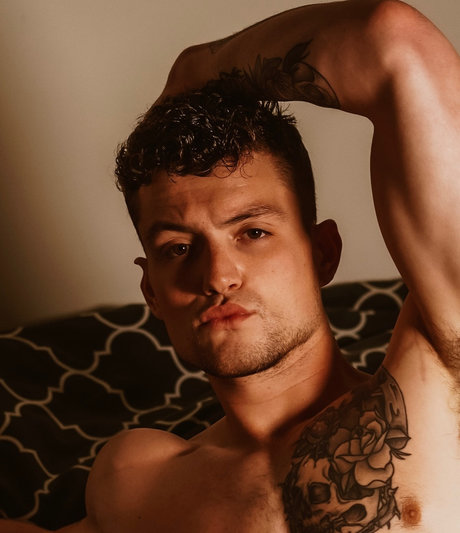 Christian Cowgill Nacktpornos auf OnlyFans