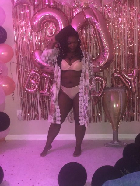 BeautiLoc Exotic_ OnlyFans Model Fotos