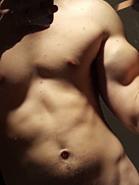 Nerdy Ned OnlyFans Bilder