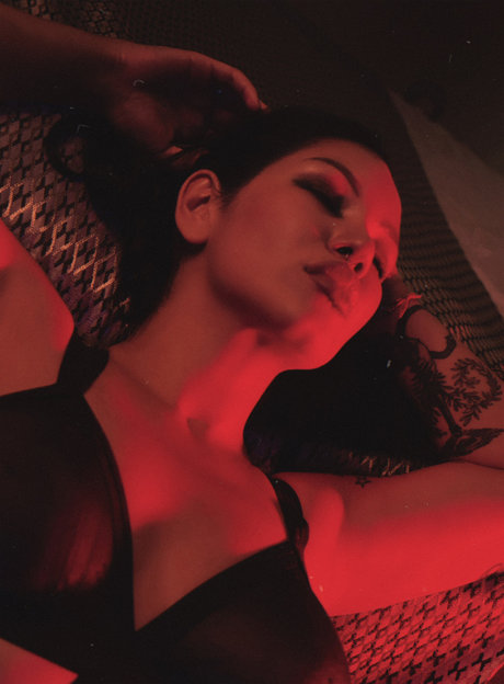 Neon Demon OnlyFans Nackt Leaks