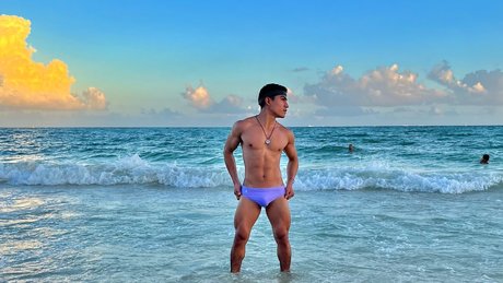 Enrique V squez Model OnlyFans Foto