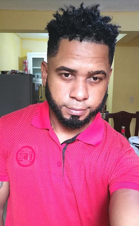 Negro bello38 OnlyFans-Leak