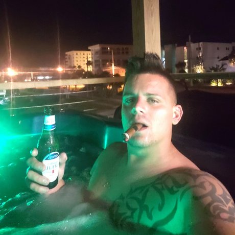 Donny Clasby Nacktbilder-Leaks von OnlyFans