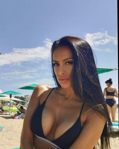 Iliyanna Sexy OnlyFans